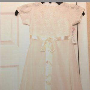 Dress toddler girls new size 4T Peachy Kids 100% polyester lining lace bodice